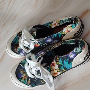 Rocket Dog skate shoes 8.5